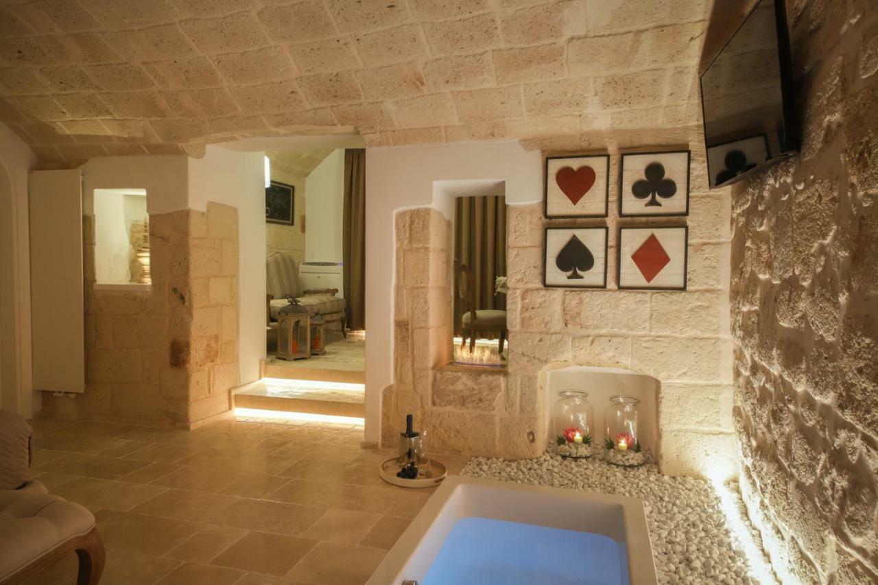 Suite 31 مونوبولي المظهر الخارجي الصورة